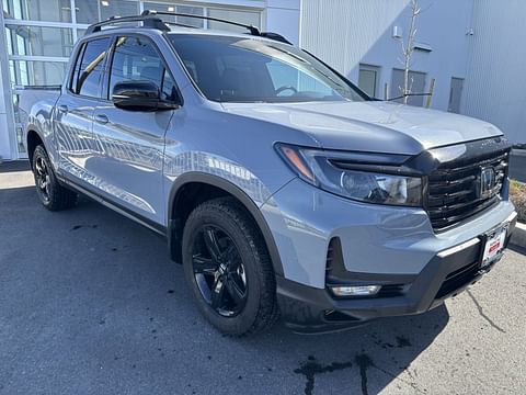 1 image of 2022 Honda Ridgeline Black Edition