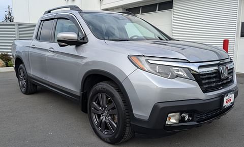 1 image of 2017 Honda Ridgeline Sport