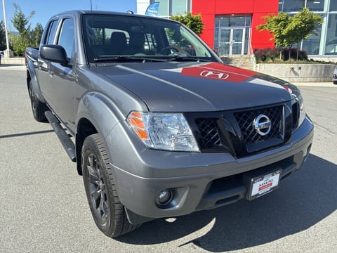 1 image of 2018 Nissan Frontier SV