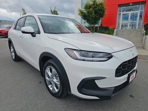 1 image of 2025 Honda HR-V LX