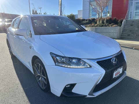 1 image of 2014 Lexus CT 200h