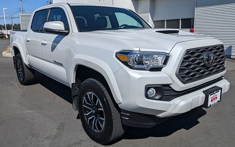 1 image of 2023 Toyota Tacoma V6