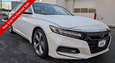 1 image of 2019 Honda Accord Sedan Touring