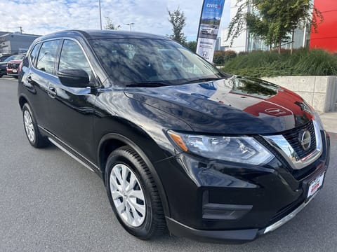 1 image of 2018 Nissan Rogue S