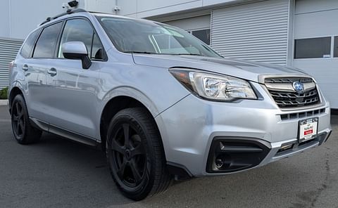 1 image of 2017 Subaru Forester i