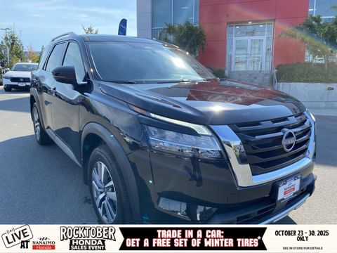 1 image of 2023 Nissan Pathfinder SL