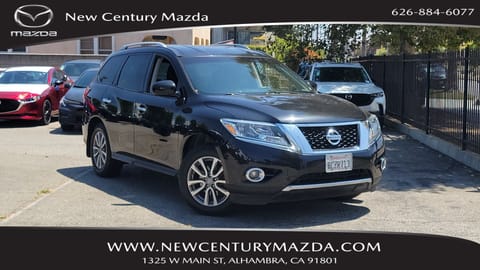 1 image of 2015 Nissan Pathfinder SV