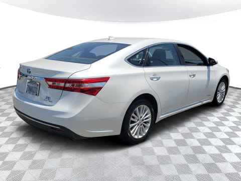 2015 Toyota Avalon Hybrid XLE Touring