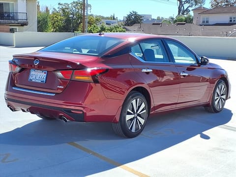 2022 Nissan Altima 2.5 SL