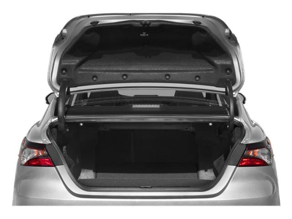 14 thumbnail image of  2023 Toyota Camry LE