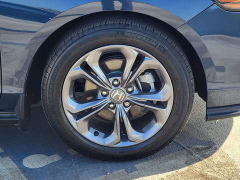 2024 Honda Accord Sedan EX
