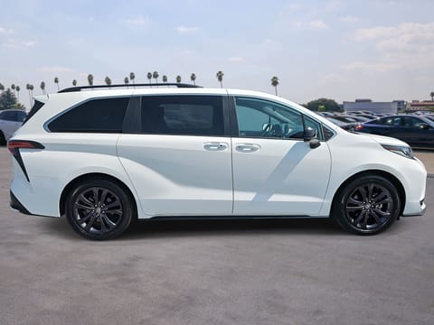 2024 Toyota Sienna XSE 7-Passenger