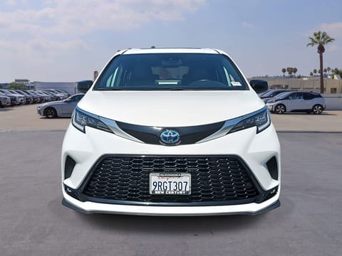 2024 Toyota Sienna XSE 7-Passenger