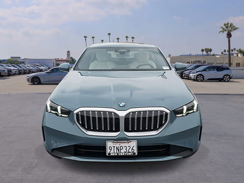 2025 BMW 530i 530i