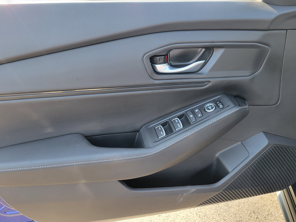 2025 Honda Accord Hybrid Sport - Photo 19