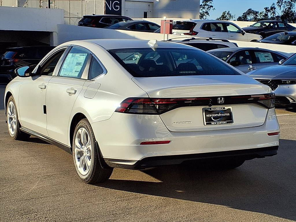 2025 Honda Accord LX - Photo 6