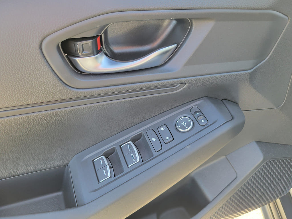 2025 Honda Accord LX - Photo 19