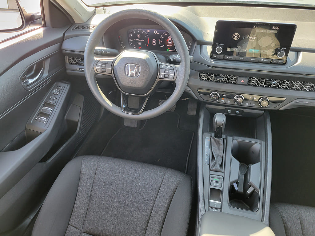 2025 Honda Accord LX - Photo 10