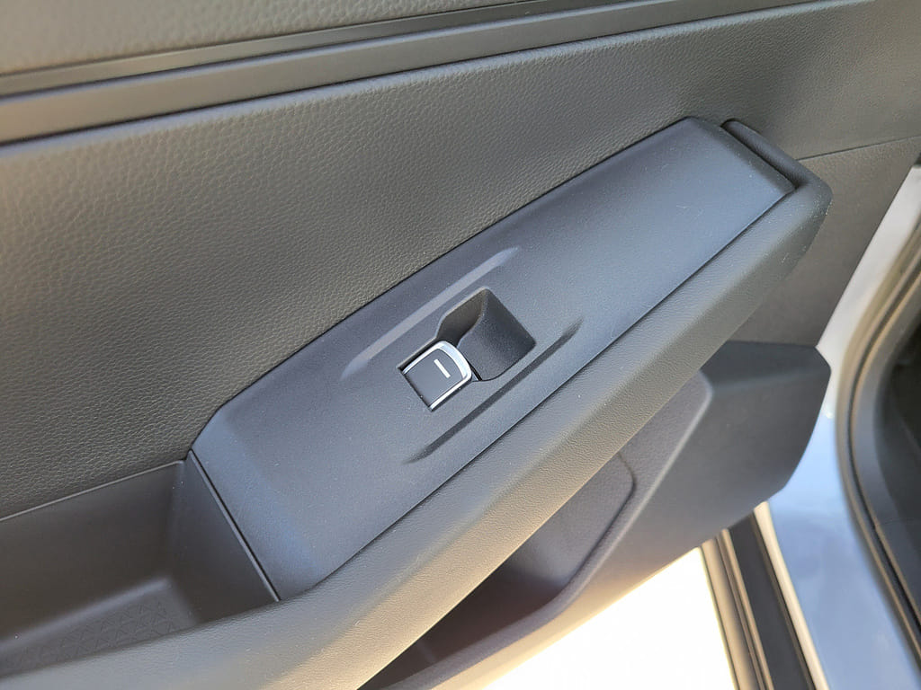 2025 Honda Accord LX - Photo 15