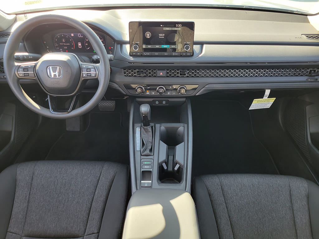 2025 Honda Accord LX - Photo 9