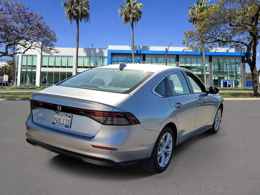 2025 Honda Accord LX - Photo 4