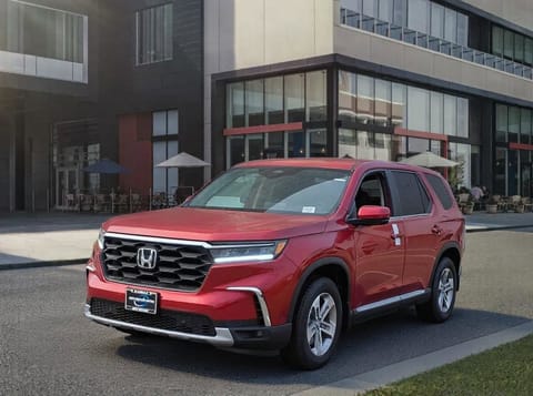 1 image of 2025 Honda Pilot EX-L