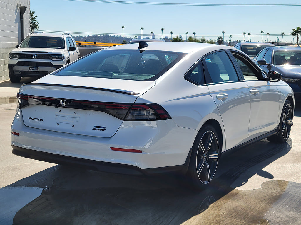 2026 Honda Accord photo 4