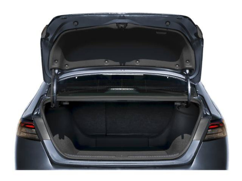 13 thumbnail image of  2026 Honda Accord Hybrid Touring