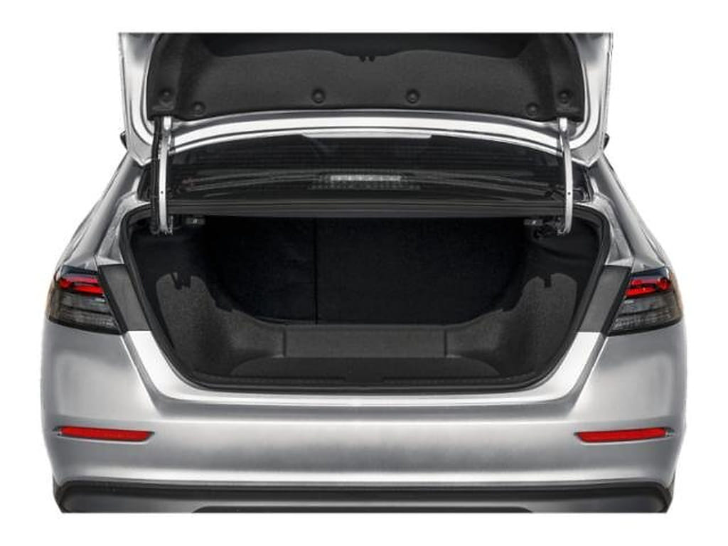 13 thumbnail image of  2026 Honda Accord Sedan SE