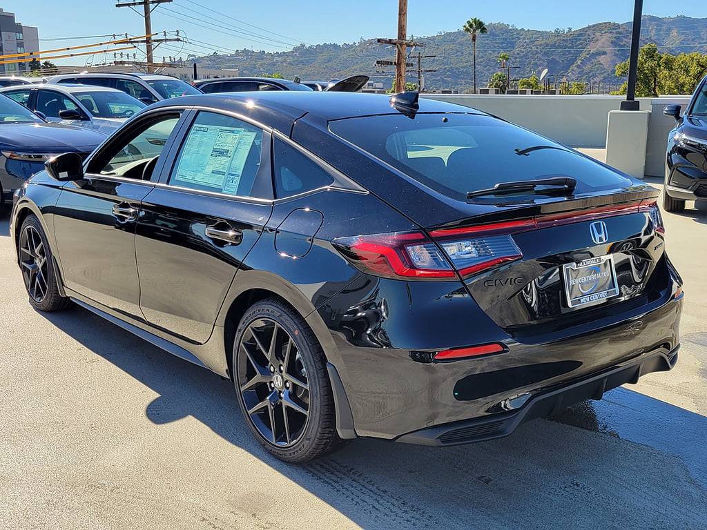 2026 Honda Civic Hatchback photo 3