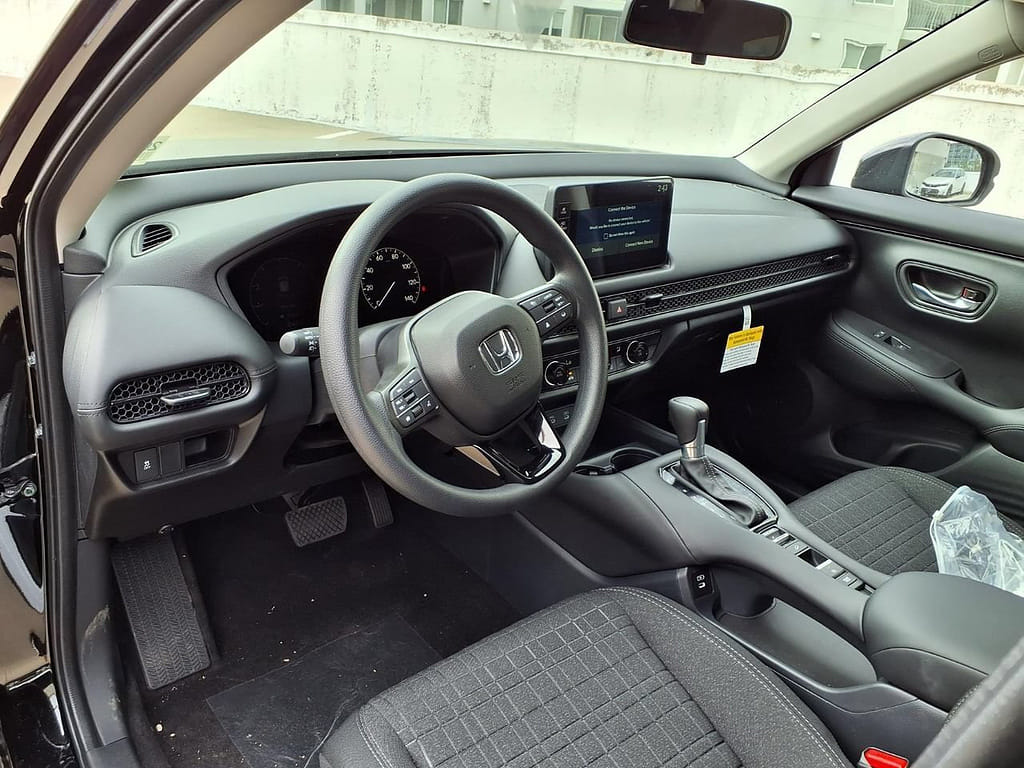 2026 Honda HR-V LX - Photo 9