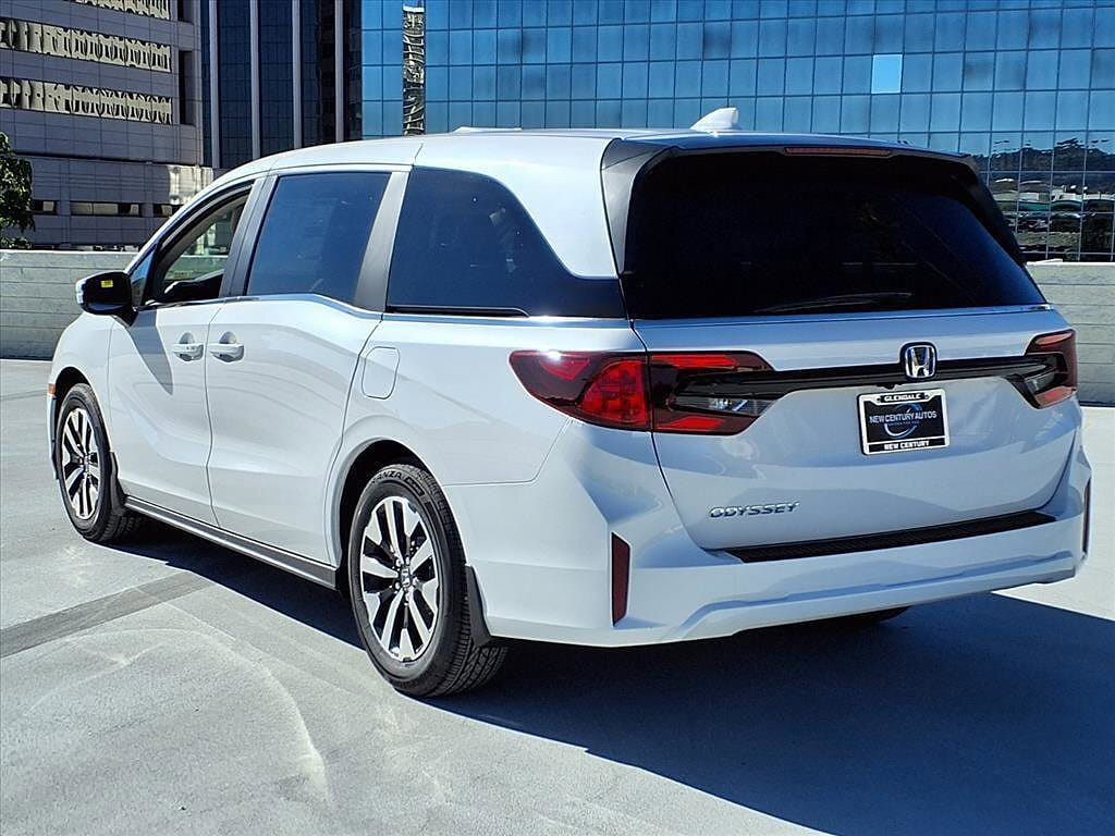 2026 Honda Odyssey EX-L - Photo 6
