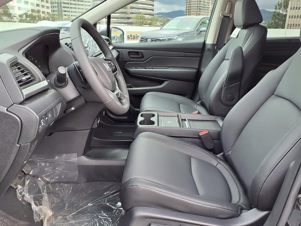 2026 Honda Odyssey EX-L - Photo 10
