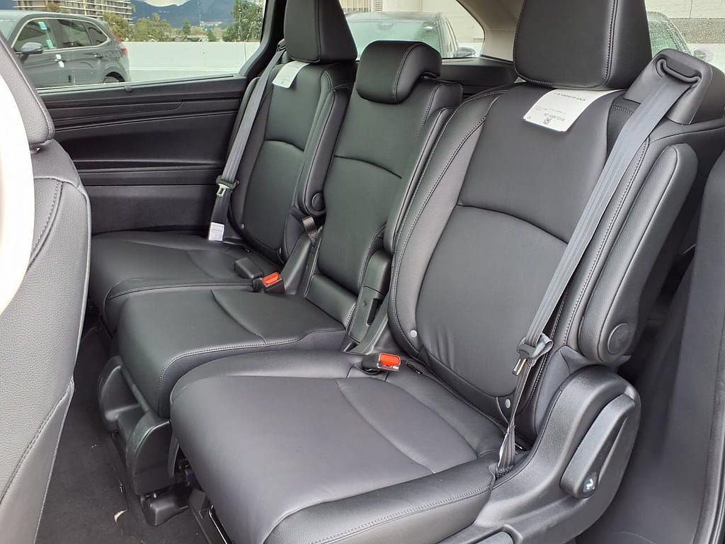 2026 Honda Odyssey EX-L - Photo 7
