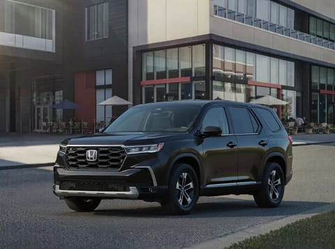 1 image of 2025 Honda Pilot EX-L