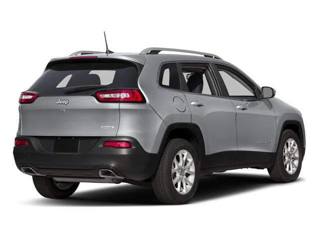 5 thumbnail image of  2018 Jeep Cherokee Latitude