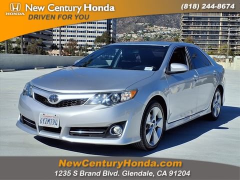 1 image of 2012 Toyota Camry