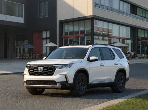 1 image of 2025 Honda Pilot Touring