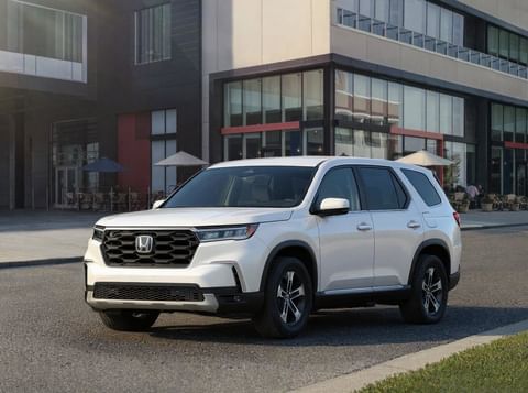 1 image of 2025 Honda Pilot EX-L