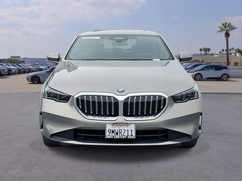 2024 BMW 5 Series 530i