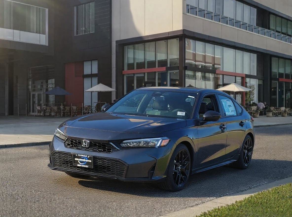 2025 Honda Civic Hatchback Sport's photo