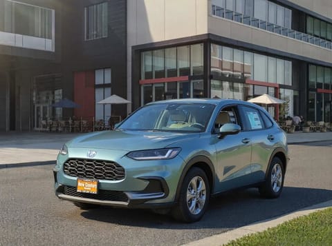 1 image of 2025 Honda HR-V LX