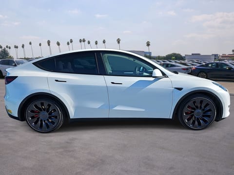 2022 TESLA MODEL_Y Performance