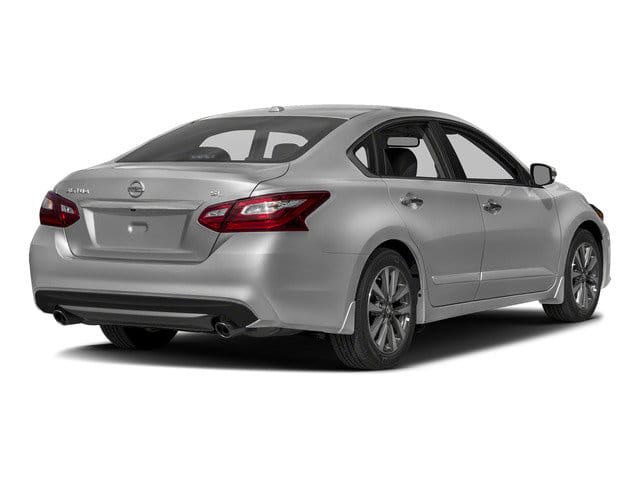 2 thumbnail image of  2017 Nissan Altima 3.5 SL