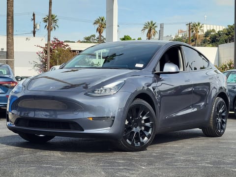 1 image of 2023 Tesla Model Y