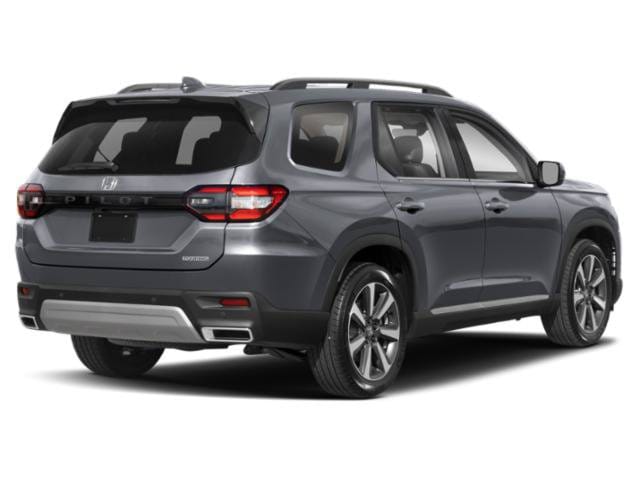 2 thumbnail image of  2024 Honda Pilot Touring