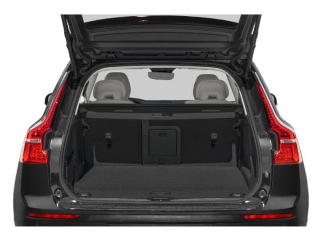 11 thumbnail image of  2024 Volvo XC60 Recharge Plug-In Hybrid Plus Dark Theme