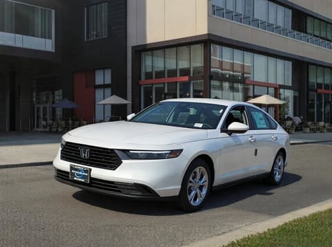 1 image of 2025 Honda Accord Sedan LX