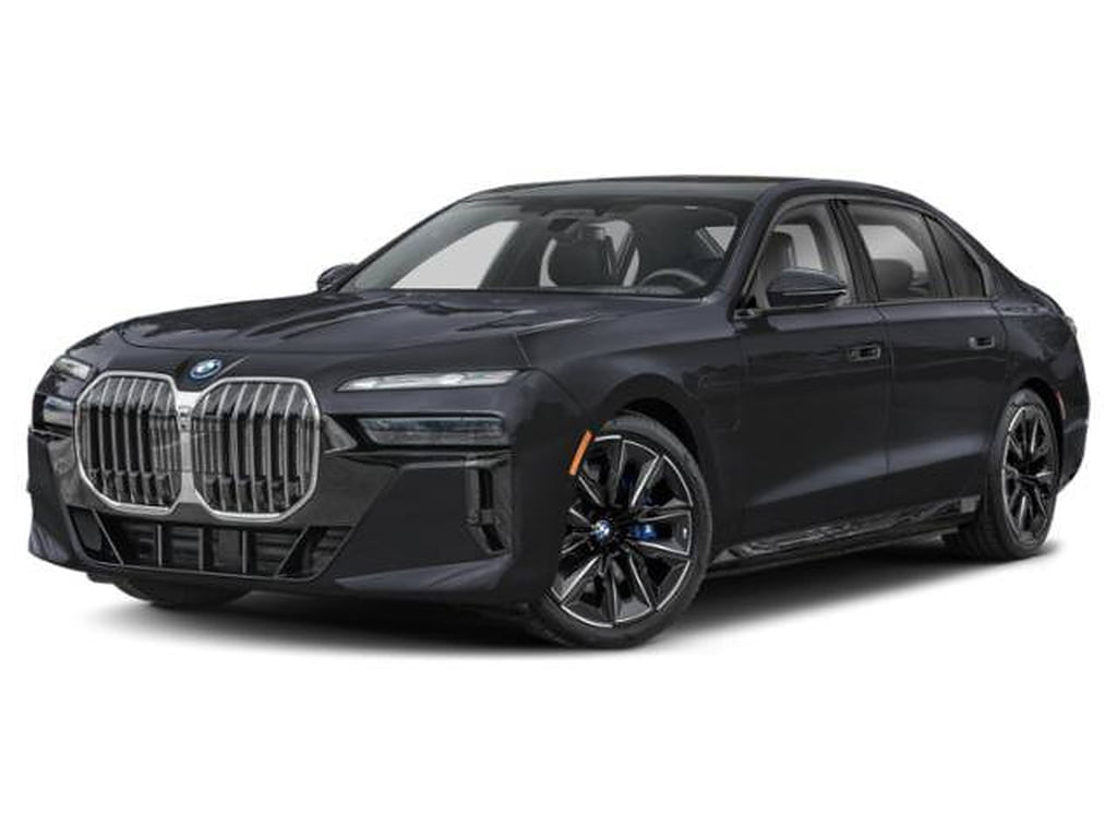 4 thumbnail image of  2026 BMW 750e xDrive xDrive