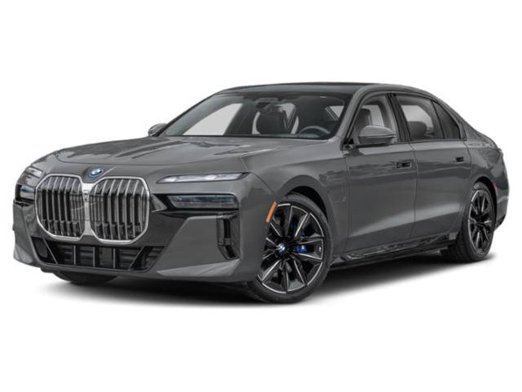 2026 BMW 750e xDrive xDrive